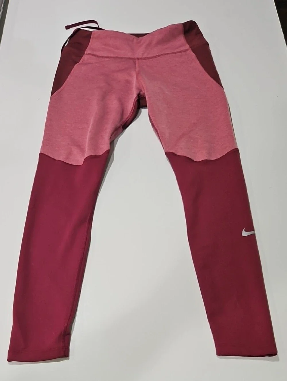 Nike Fast Two-Tone High-Rise Leggings in Rose and Burgundy Sz S/P. Like New